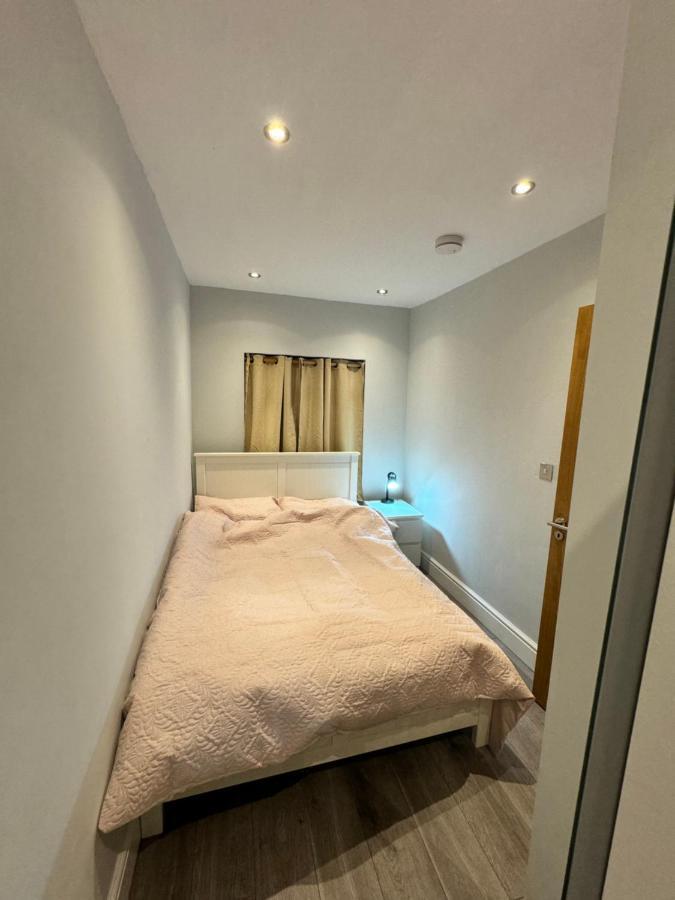 1 Bed With Kitchenette And Bathroom Oxford Exterior foto