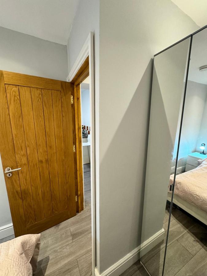 1 Bed With Kitchenette And Bathroom Oxford Exterior foto