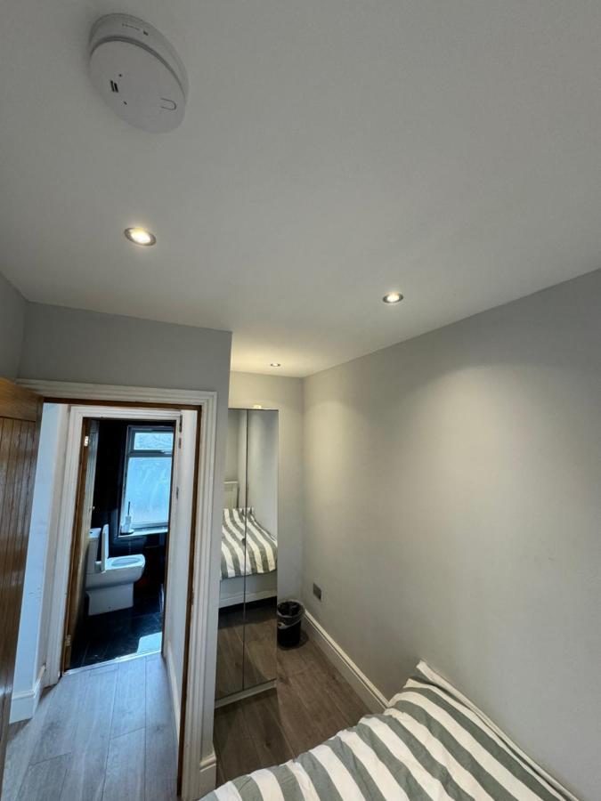 1 Bed With Kitchenette And Bathroom Oxford Exterior foto