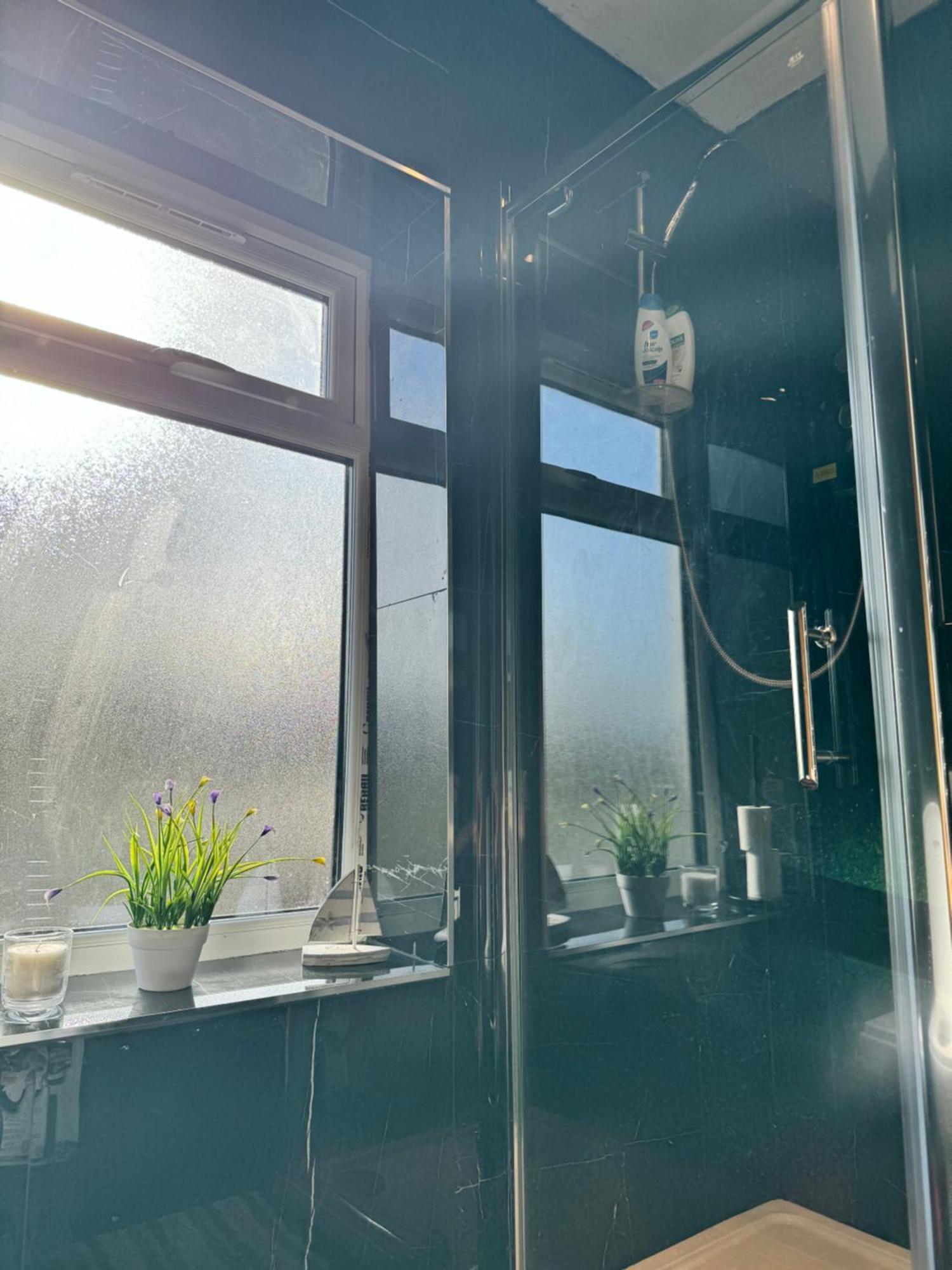 1 Bed With Kitchenette And Bathroom Oxford Exterior foto